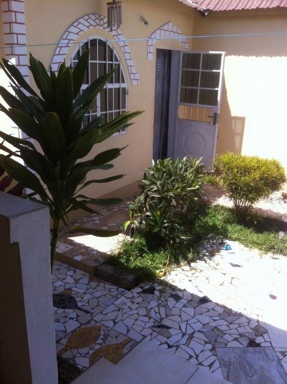 Dream Nest Brufut Exterior photo